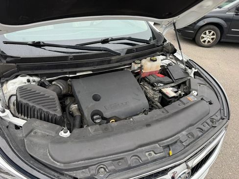 Used 2020 Buick Enclave Essence w/ Sound and Sites Package AWD/4WD image 40