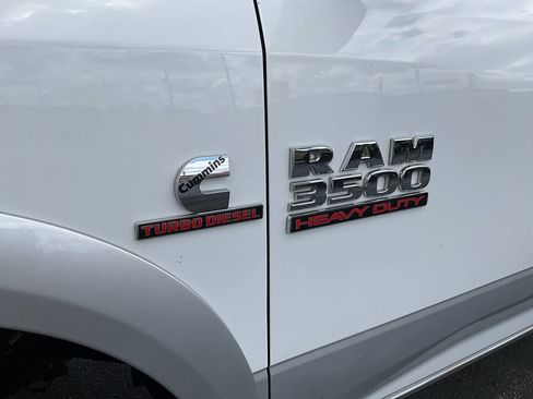 Used 2014 RAM 3500 Laramie image 40