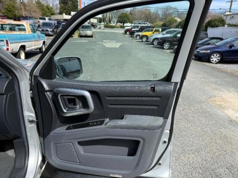 Used 2007 Honda Ridgeline RTS image 9