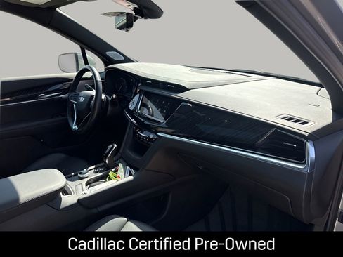 Certified 2023 Cadillac XT6 Premium Luxury w/ Technology Package AWD/4WD image 16