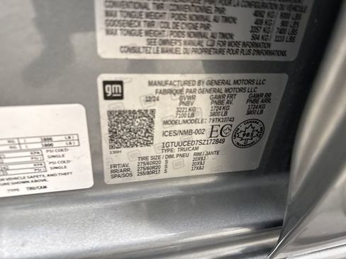 Used 2025 GMC Sierra 1500 Elevation image 41