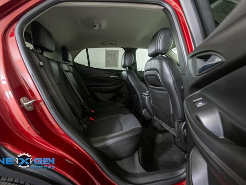 Used 2021 Buick Encore GX Select FWD image 37