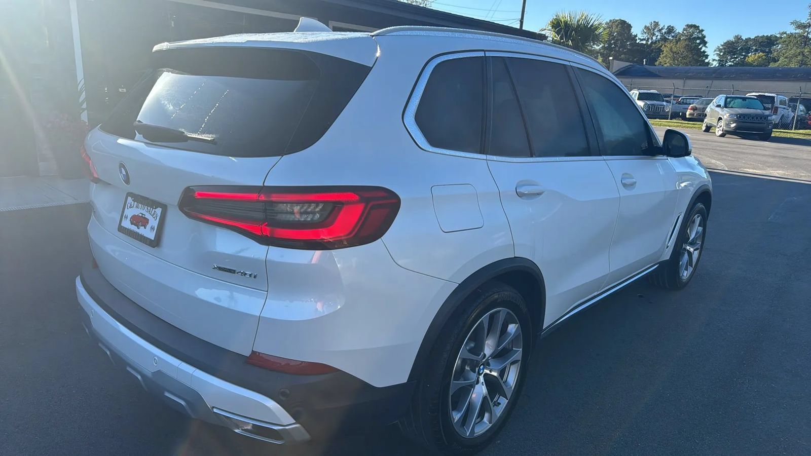 Used 2019 BMW X5 xDrive40i w/ Premium Package 2 AWD/4WD image 4