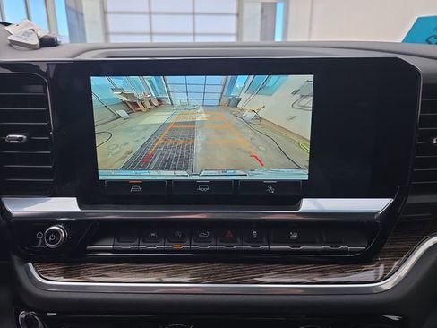 Used 2024 GMC Sierra 1500 SLE w/ Preferred Package image 20