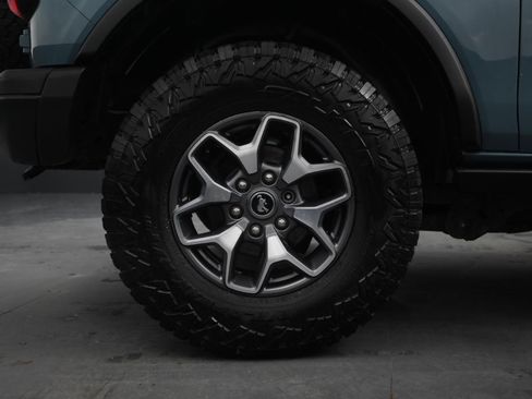 Used 2023 Ford Bronco Badlands image 20