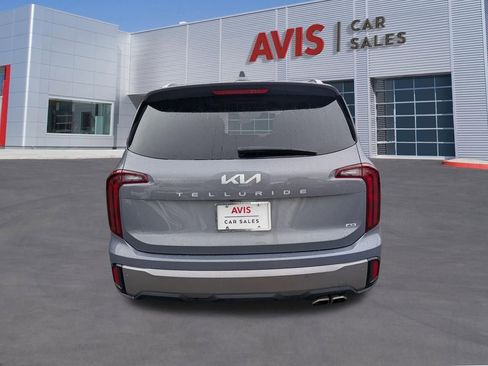 Used 2025 Kia Telluride S image 7