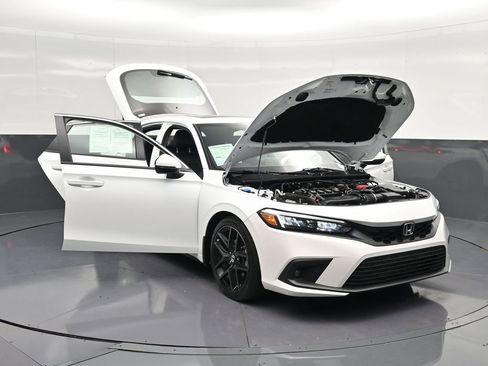 Used 2024 Honda Civic Sport Touring image 39
