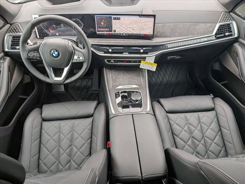 New 2026 BMW X5 xDrive40i w/ Climate Comfort Package image 16