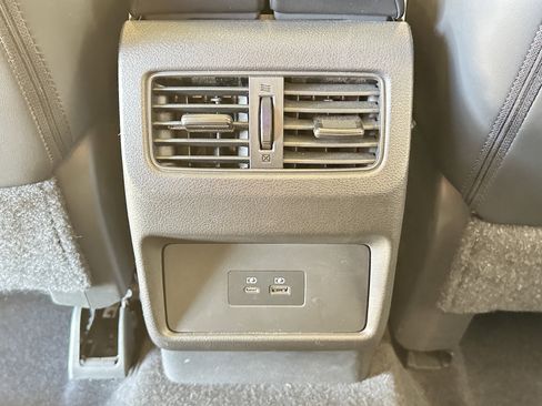 Used 2023 Nissan Rogue SV w/ SV Premium Package image 30