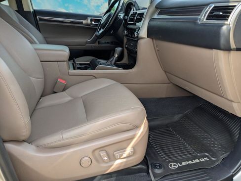 Certified 2022 Lexus GX 460 Premium w/ Premium Package image 22
