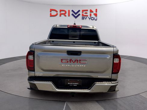 Used 2024 GMC Canyon Elevation w/ Elevation Premium Package RWD image 4
