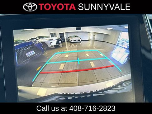 Used 2021 Toyota Prius Prime XLE FWD image 24