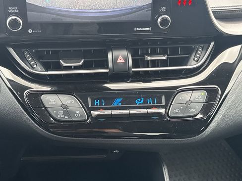 Used 2021 Toyota C-HR LE image 23