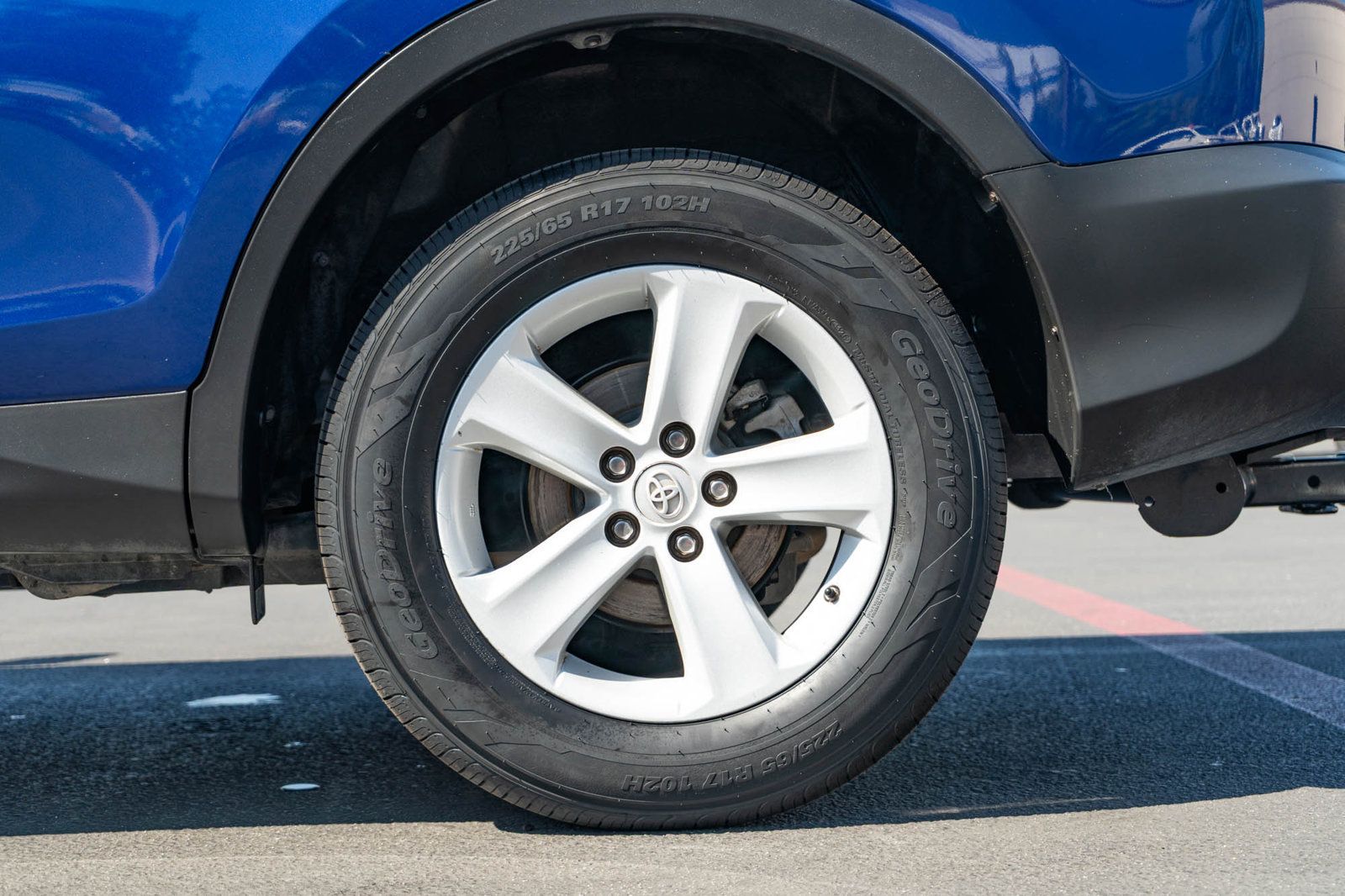 Used 2014 Toyota RAV4 XLE FWD image 11