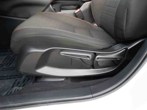 Used 2024 Honda HR-V Sport image 12