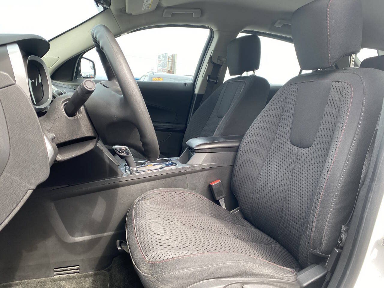 Used 2014 Chevrolet Equinox LS AWD/4WD image 11