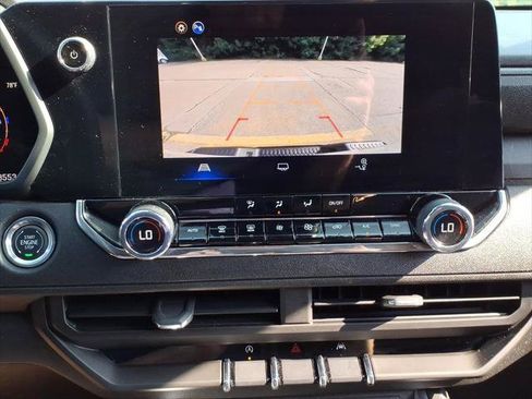 Used 2025 Chevrolet Colorado Trail Boss AWD/4WD image 14