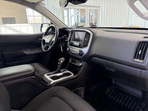 Used 2022 Chevrolet Colorado LT w/ Fleet Safety Package image 24