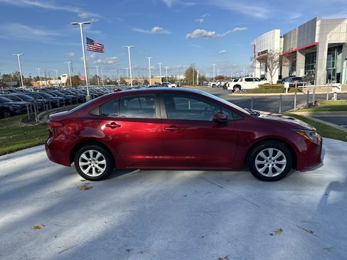 Certified 2024 Toyota Corolla LE image 11