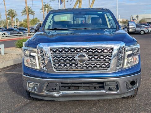 Used 2018 Nissan Titan SL w/ Chrome Package image 9