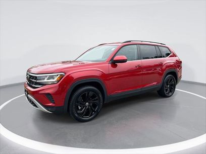 Certified 2022 Volkswagen Atlas SE w/ Black Wheel Package