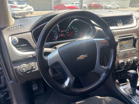 Used 2016 Chevrolet Traverse LT AWD/4WD image 12