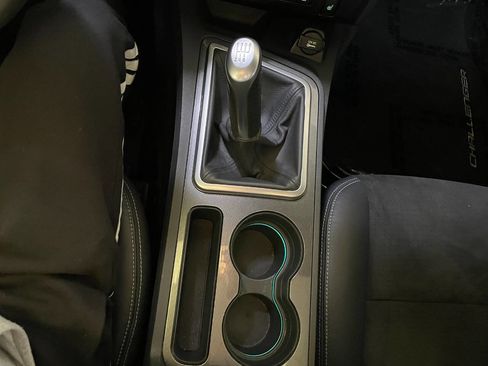 Used 2009 Dodge Challenger SRT8 image 29