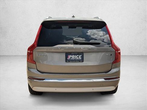 Used 2022 Volvo XC90 T6 Inscription w/ Advanced Package image 7