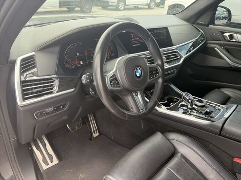 Used 2020 BMW X7 xDrive40i w/ M Sport Package AWD/4WD image 14