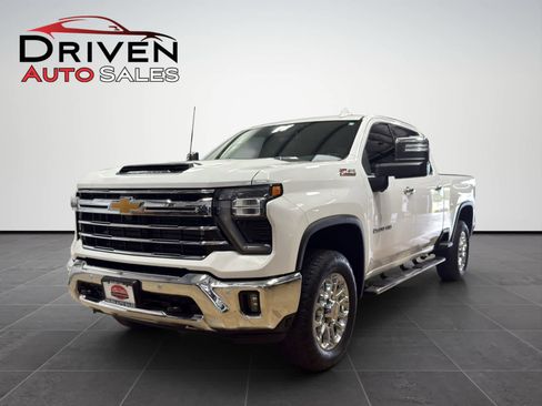 Used 2024 Chevrolet Silverado 2500 LTZ w/ LTZ Plus Package image 1