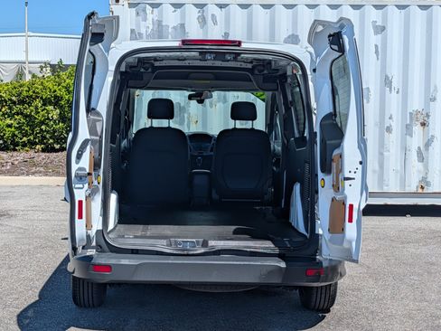 Used 2018 Ford Transit Connect XLT image 13