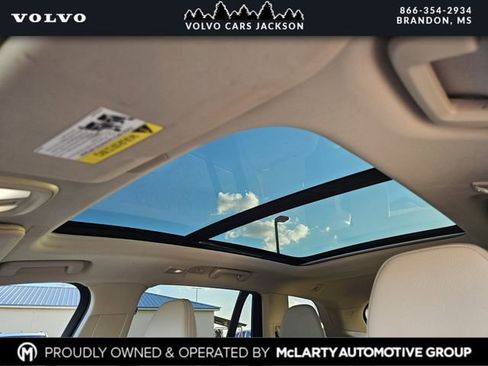 Certified 2024 Volvo XC90 B6 Core w/ Climate Package image 21