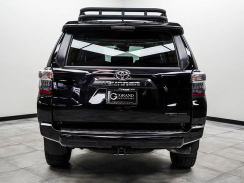 Used 2024 Toyota 4Runner TRD Pro AWD/4WD image 9