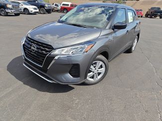 New 2025 Nissan Kicks Play S video 1