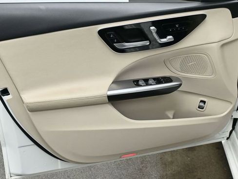 Used 2023 Mercedes-Benz C 300 C 300 image 9