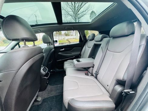 Used 2019 Hyundai Santa Fe FWD image 25