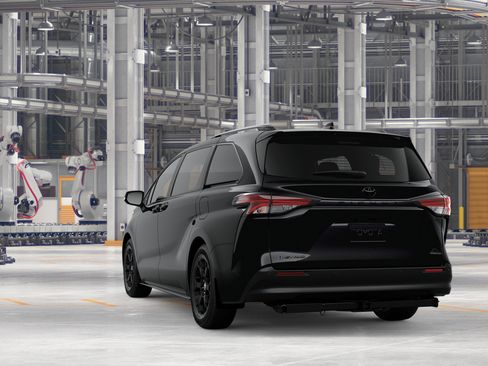 New 2026 Toyota Sienna XLE Woodland Edition AWD/4WD image 9