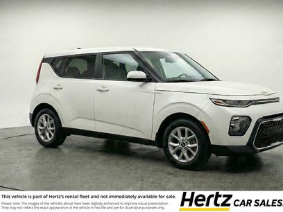 Used 2025 Kia Soul LX w/ LX Technology Package