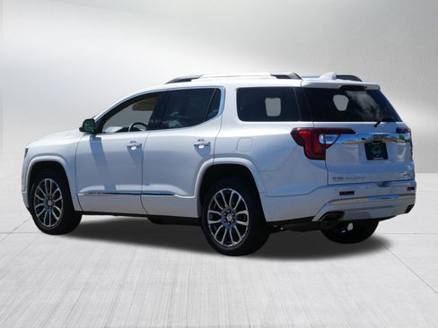 Used 2023 GMC Acadia Denali w/ Denali Ultimate Package AWD/4WD image 5