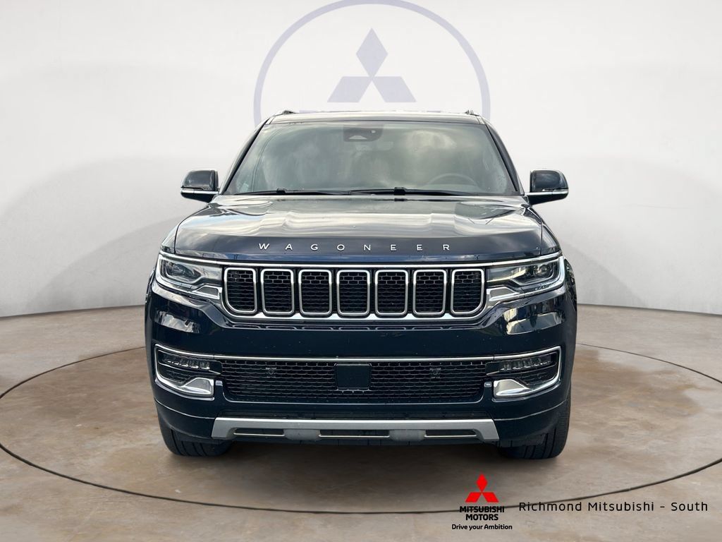 Used 2025 Jeep Wagoneer L Series II w/ 8-pass Seating Package AWD/4WD image 8