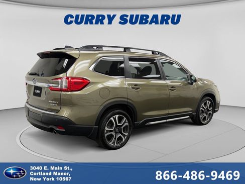 Used 2023 Subaru Ascent Limited w/ Technology Package AWD/4WD image 5
