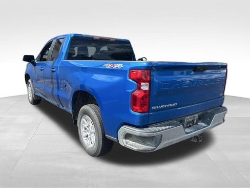 Used 2023 Chevrolet Silverado 1500 LT w/ Protection Package AWD/4WD image 3