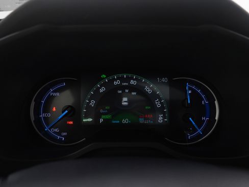 Used 2020 Toyota RAV4 Limited image 31