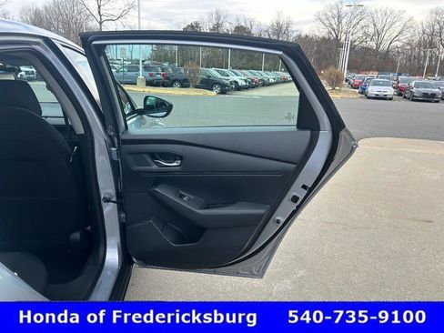 Certified 2025 Honda Accord SE image 9