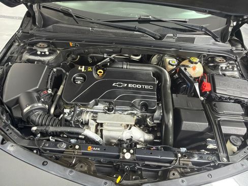 Used 2016 Chevrolet Malibu LT w/ Leather Package FWD image 24