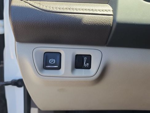 Certified 2019 GMC Acadia Denali w/ Technology Package FWD image 18