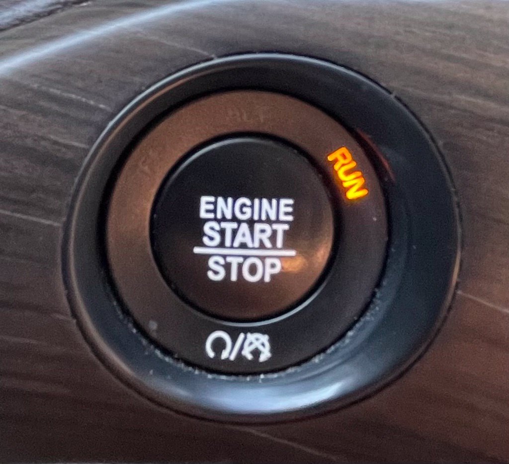 Used 2018 Jeep Grand Cherokee Overland RWD image 26