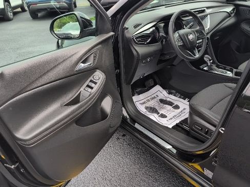 Used 2022 Buick Encore GX Preferred w/ Cold Weather Comfort Package FWD image 12