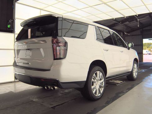 Used 2021 Chevrolet Tahoe High Country w/ Premium Package image 5