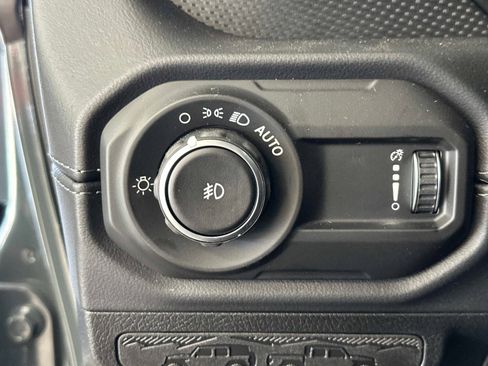 New 2025 Jeep Wrangler Unlimited Rubicon 392 image 28